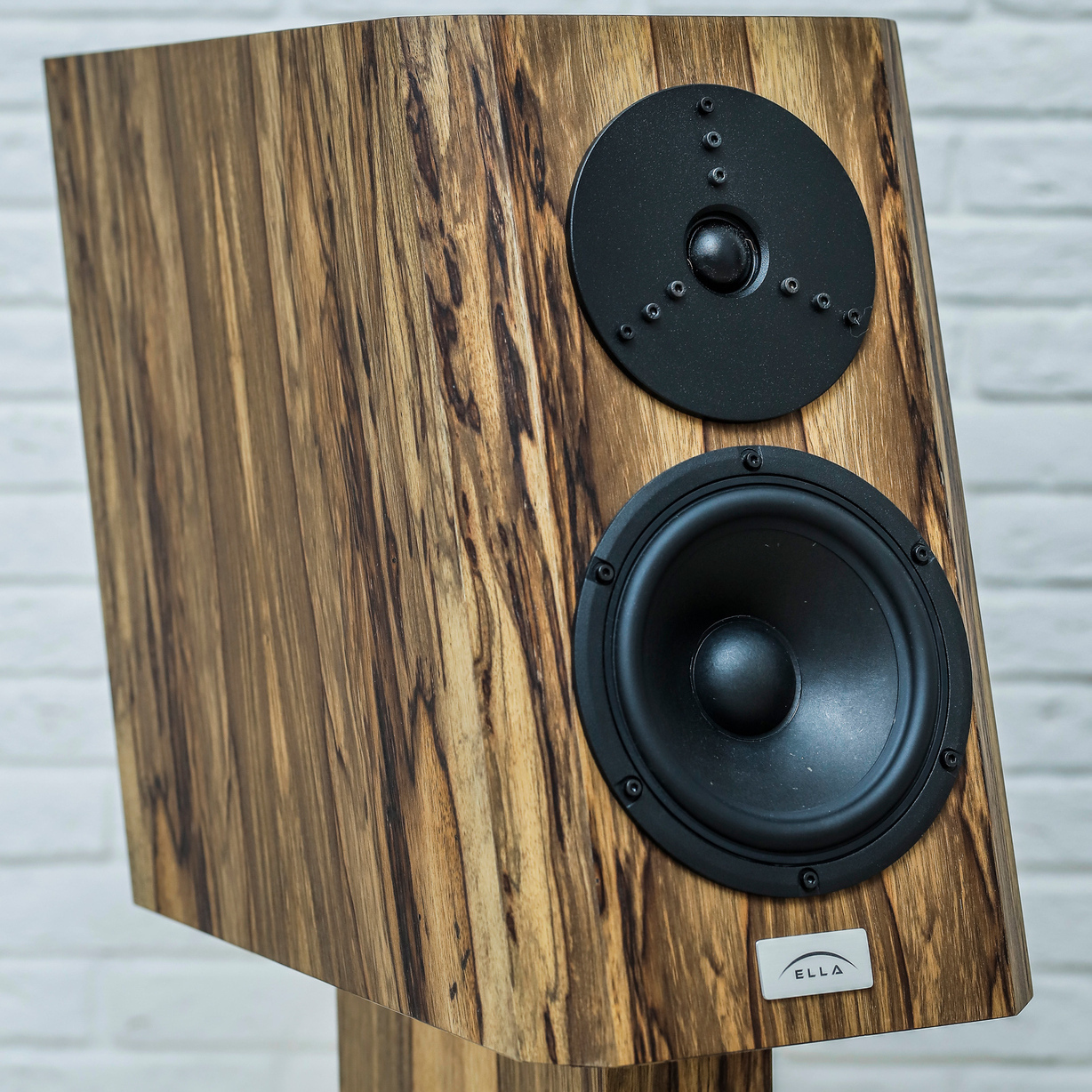 Ella Audio Flamenco Dynaudio Esotar